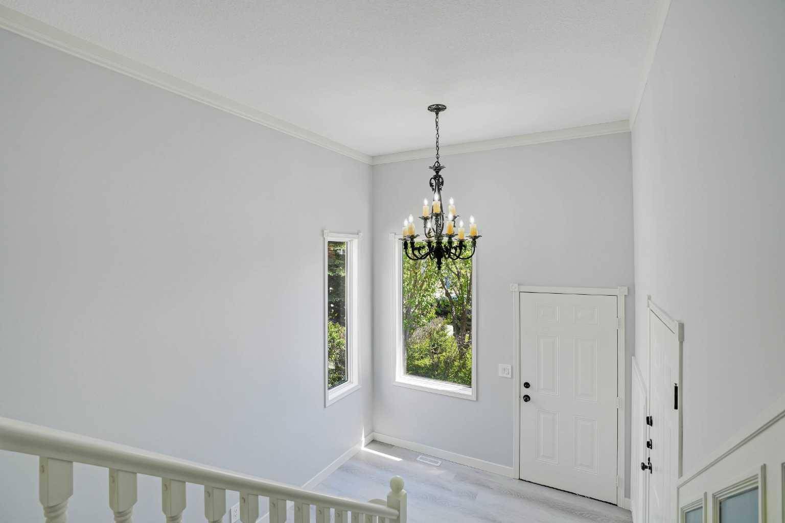 Calgary, AB T2W 6A7,80 Scanlon PL NW