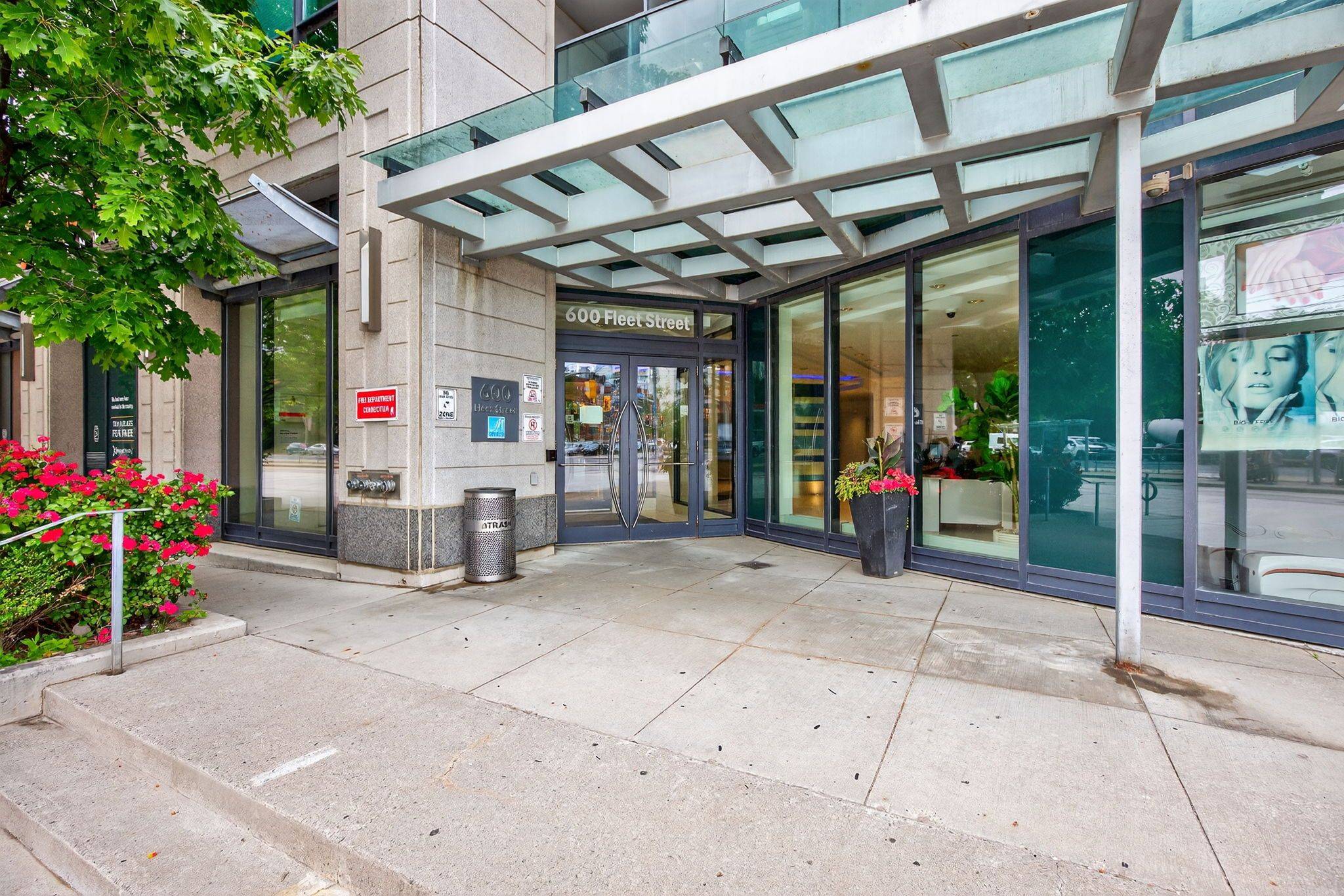 Toronto C01, ON M5V 1B7,600 Fleet ST #310