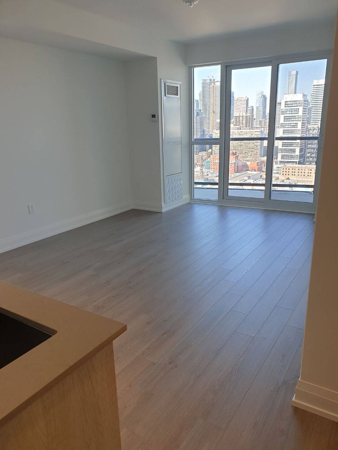 Toronto C08, ON M5B 0B9,77 Mutual ST #3008