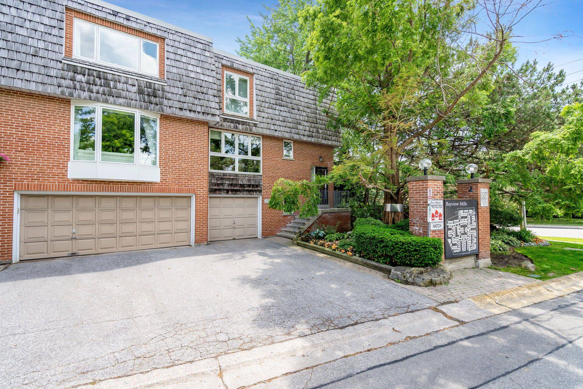 Toronto C12, ON M2L 1T3,138 Scenic Mill WAY #101