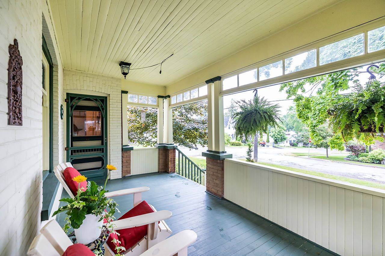 Scugog, ON L9L 1L6,180 Bigelow ST S