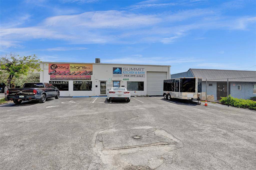 Oakland Park, FL 33334,4840 N Dixie Hwy