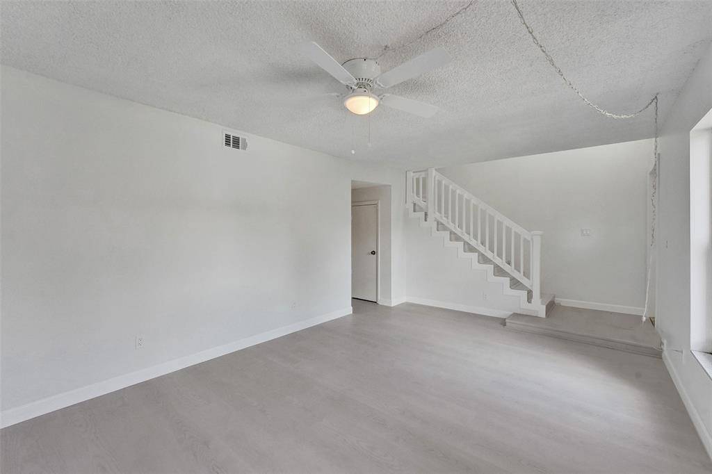 Fort Lauderdale, FL 33324,9 Madrid Ln