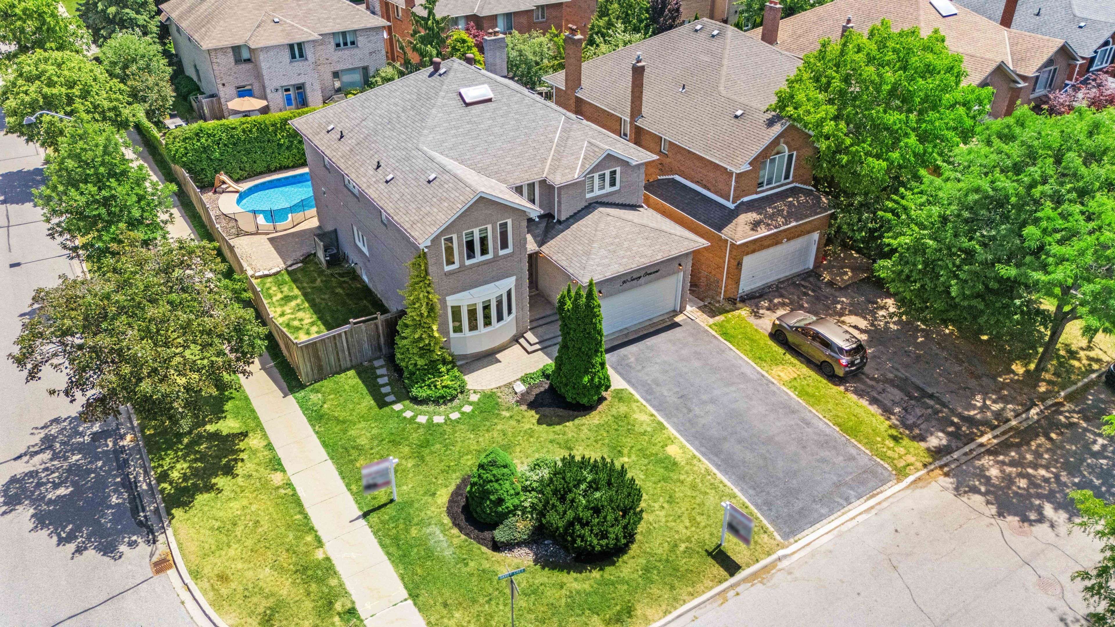 90 Savoy CRES, Vaughan, ON L4J 7W3