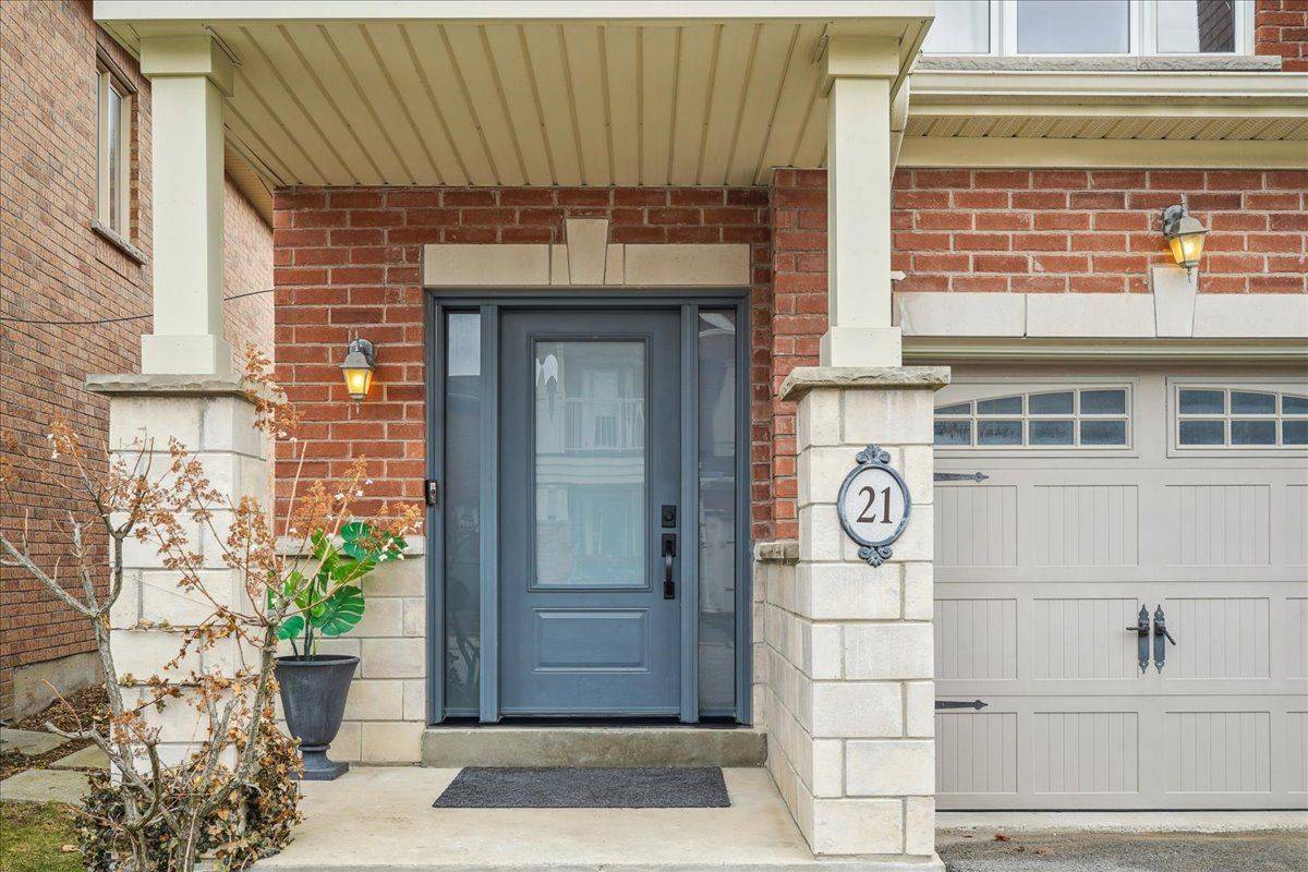 Whitchurch-stouffville, ON L4A 0T1,21 Latitude LN