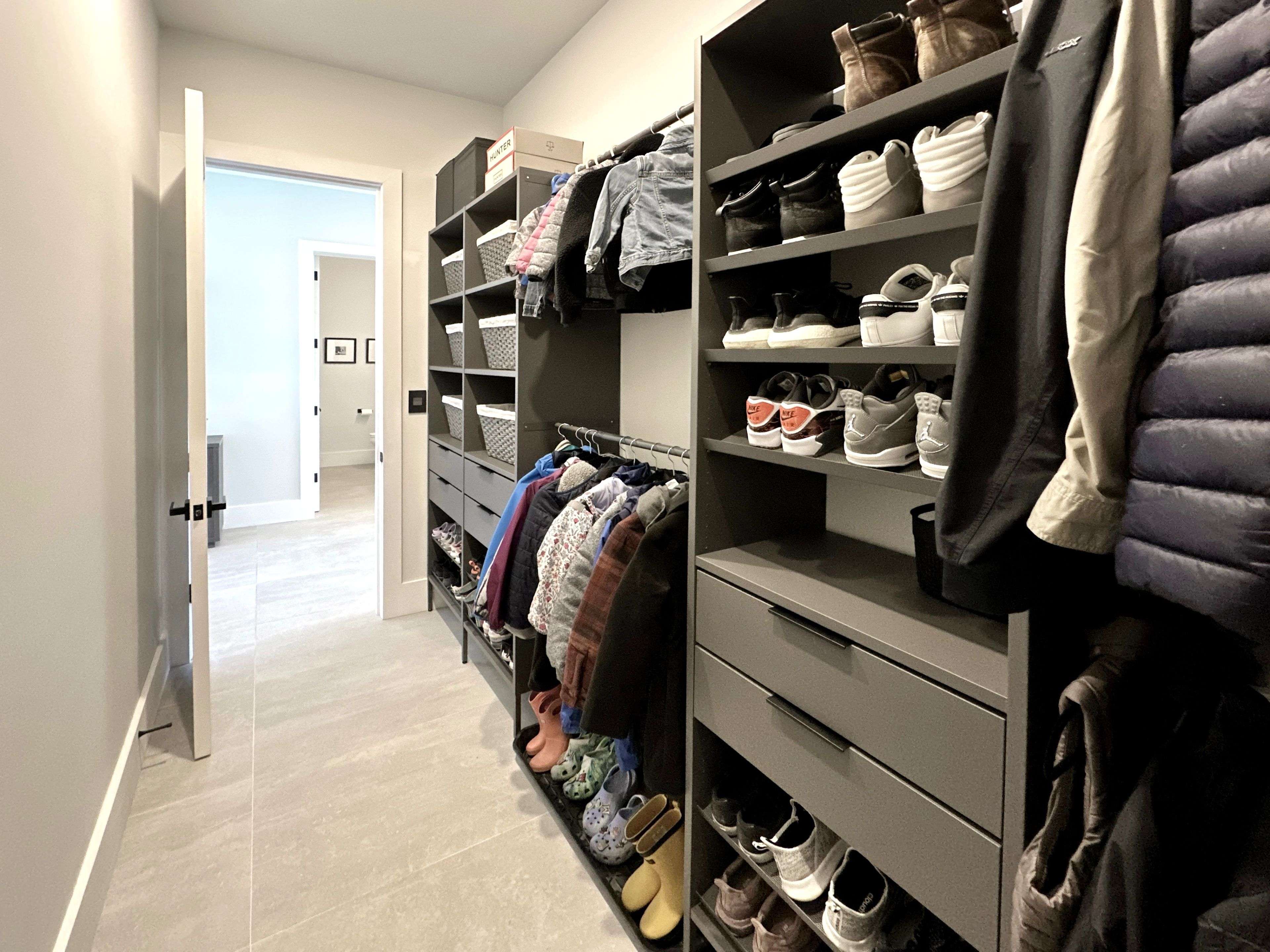 Barrie, ON L4M 1S9,391 Codrington ST