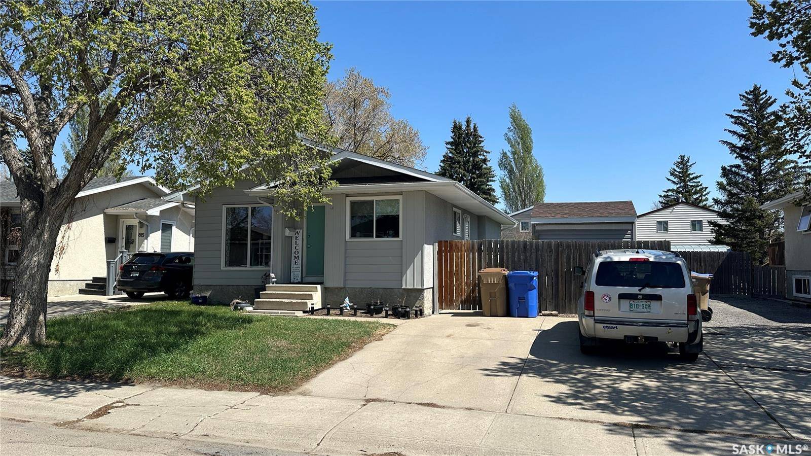 811 BATTEL STREET N, Regina, SK S4X 1Y3
