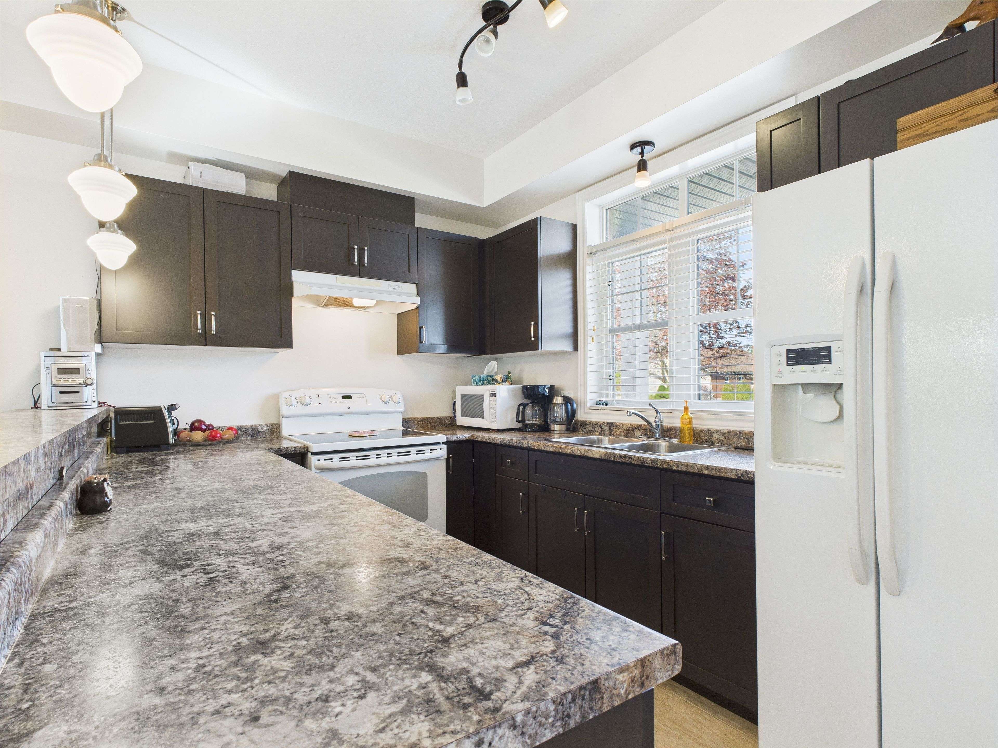 Saugeen Shores, ON N0H 2C3,935 Goderich ST #24