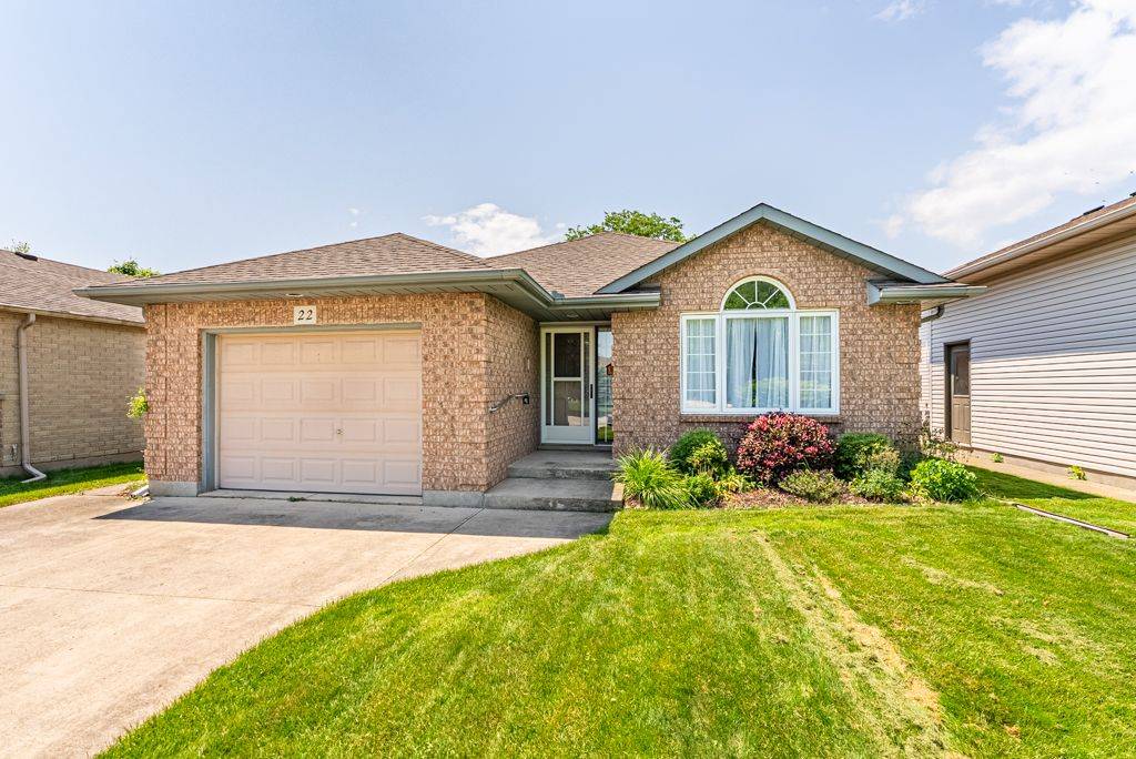 Pelham, ON L0S 1E4,22 Tanner DR
