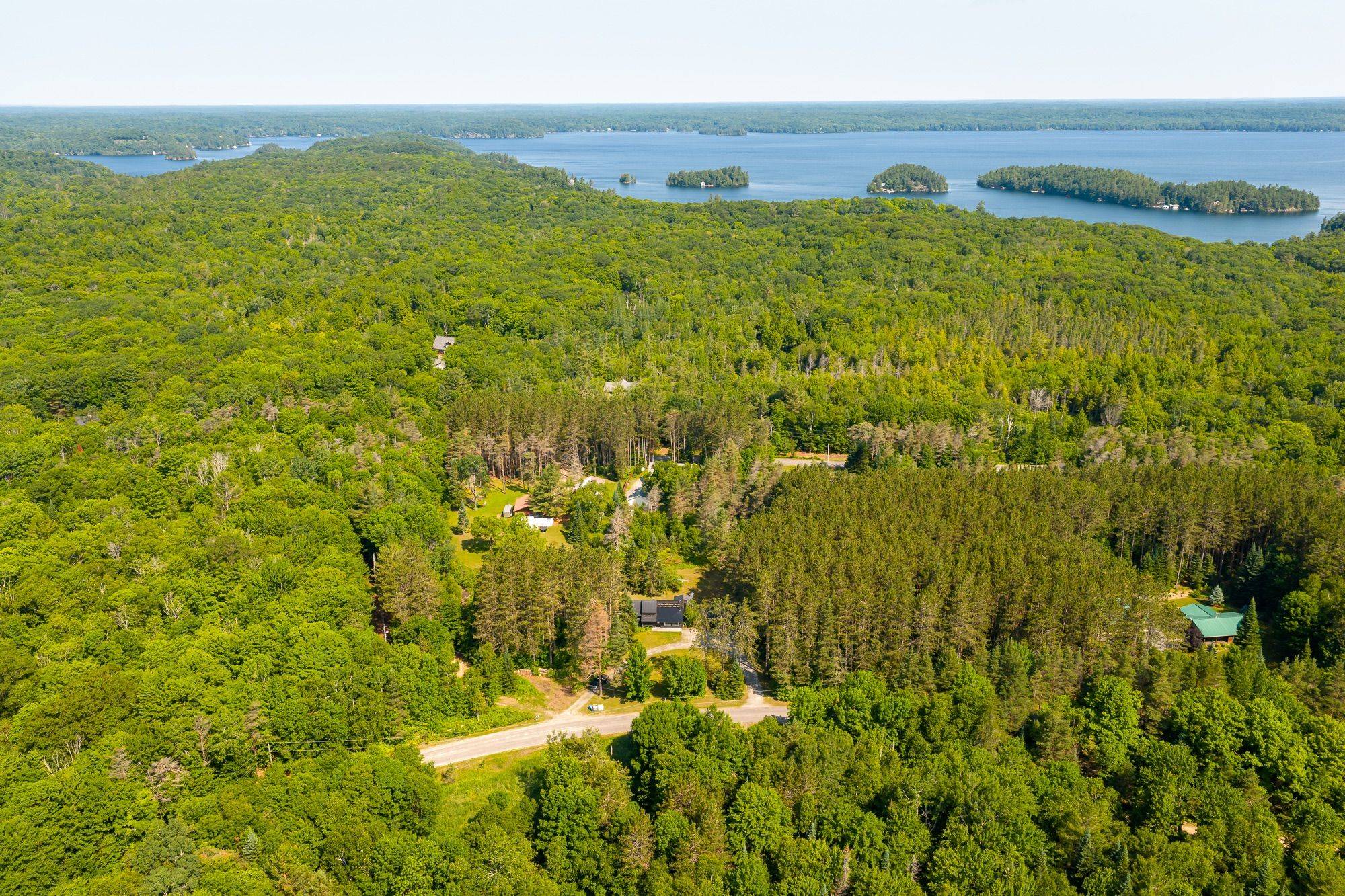 Muskoka Lakes, ON P0B 1M0,1049 Lawrence Pit RD