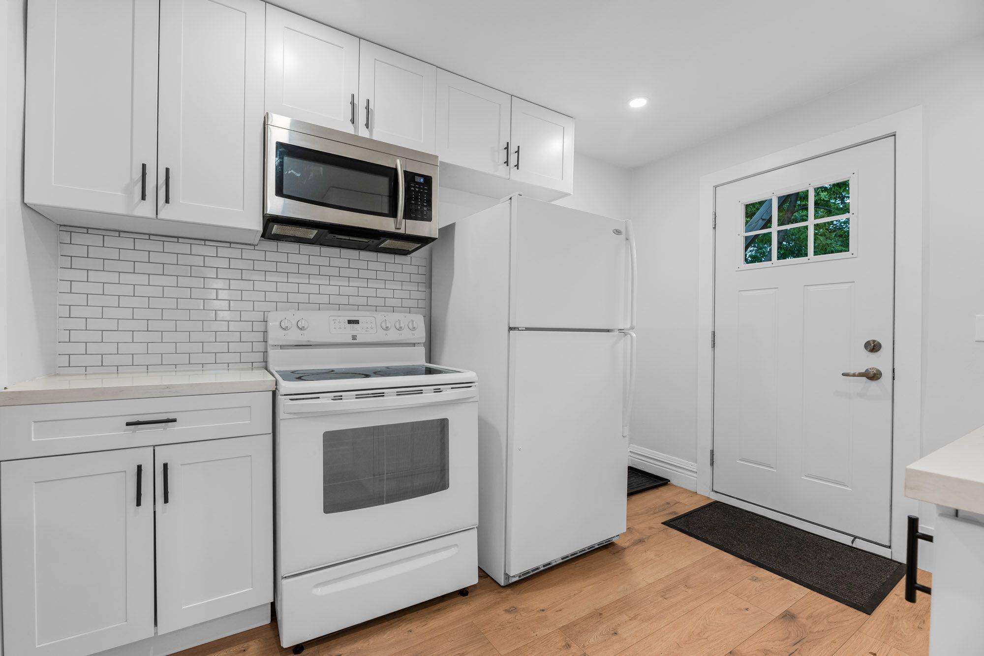 Hamilton, ON L8L 7S1,199 Balmoral AVE N #2