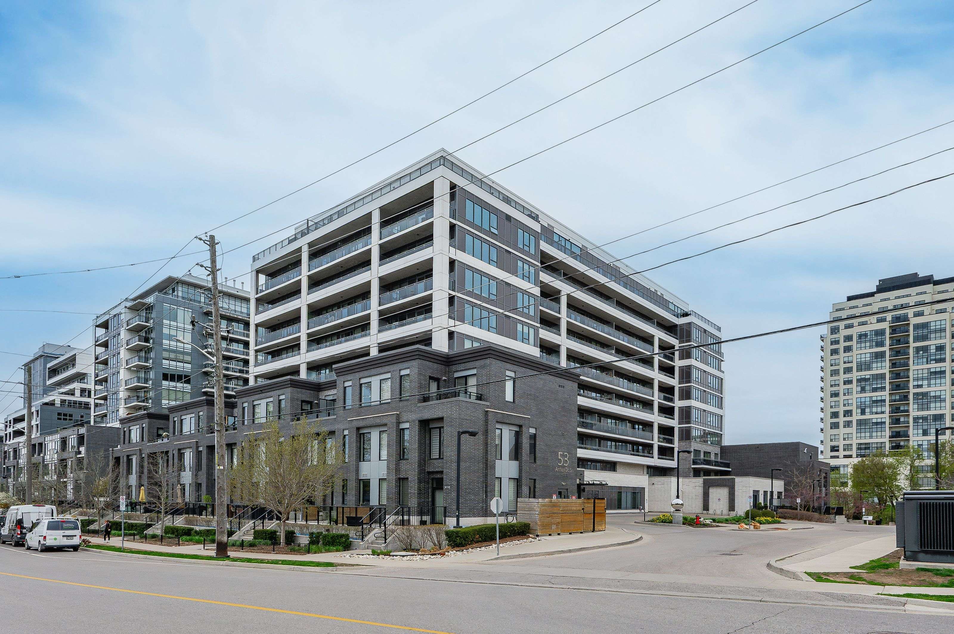Guelph, ON N1E 0P5,53 Arthur ST #807