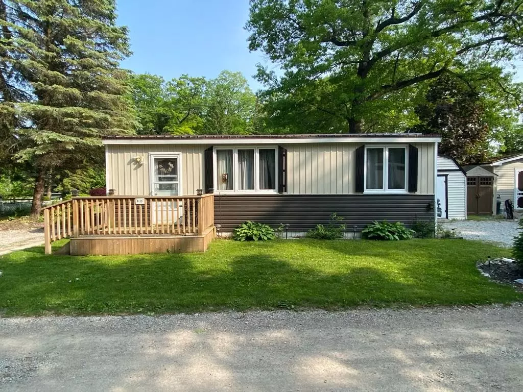 Lambton Shores, ON N0M 2N0,9910 Northville CRES #B23