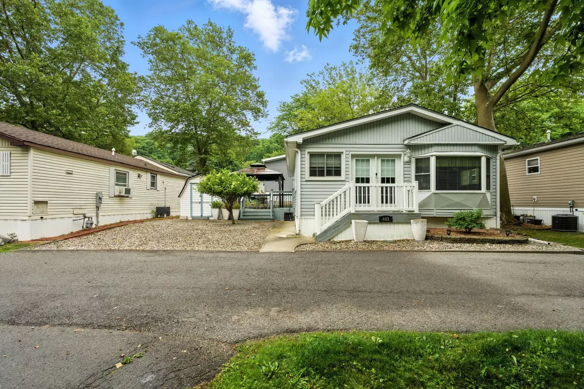 Niagara-on-the-lake, ON L0S 1J1,23 Four Mile Creek RD #403