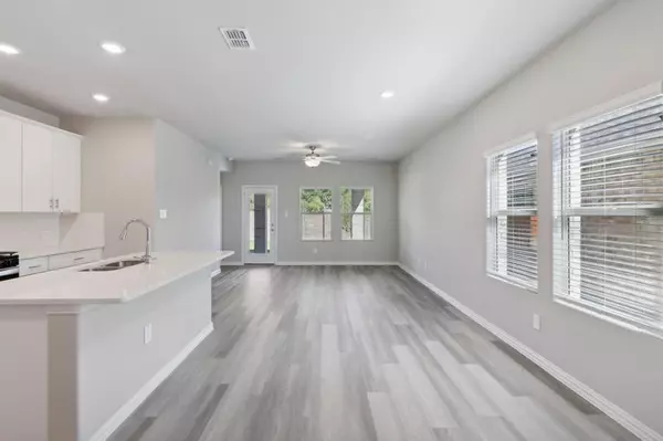 Lavon, TX 75166,951 Dayflower Court