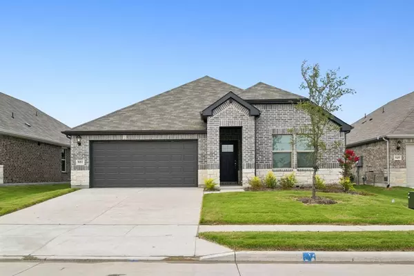 951 Lily Lane, Lavon, TX 75166