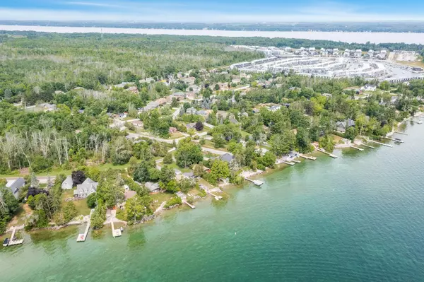 Innisfil, ON L9S 2Z2,3595 Glenhaven Beach RD