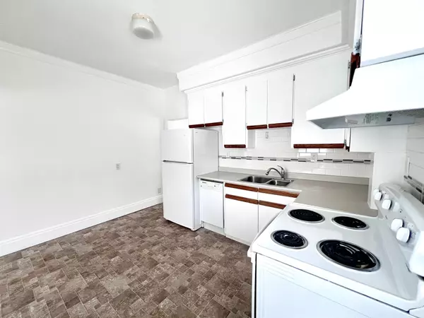 Toronto W07, ON M8Z 2P6,54 Norseman ST #MAIN