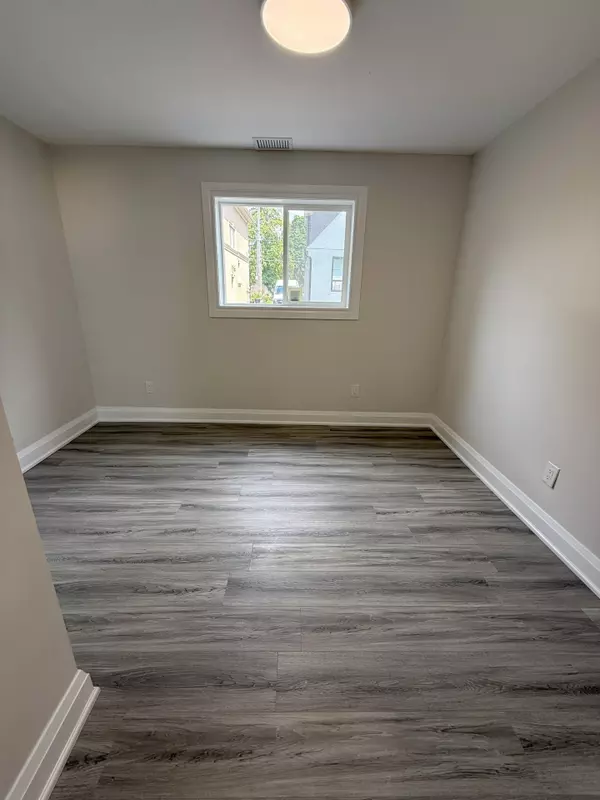 Toronto W08, ON M9B 2A6,382 Burnhamthorpe RD #Garden Suite