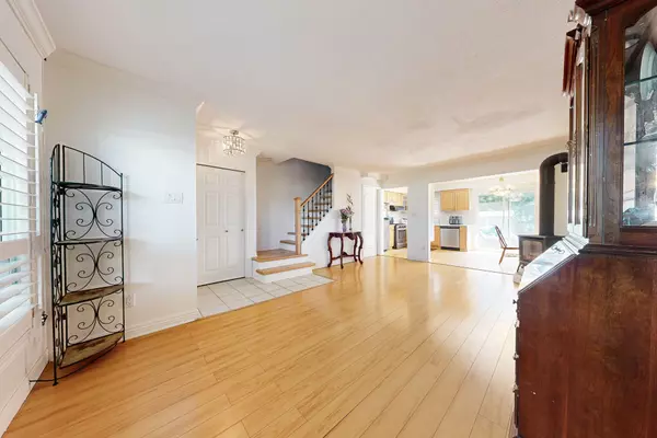 Oakville, ON L6H 1W3,1517 Elm RD #3