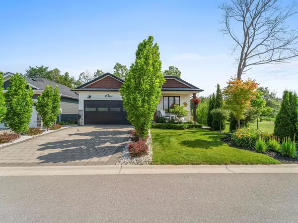 1 Creek Side PL, Lambton Shores, ON N0M 1T0