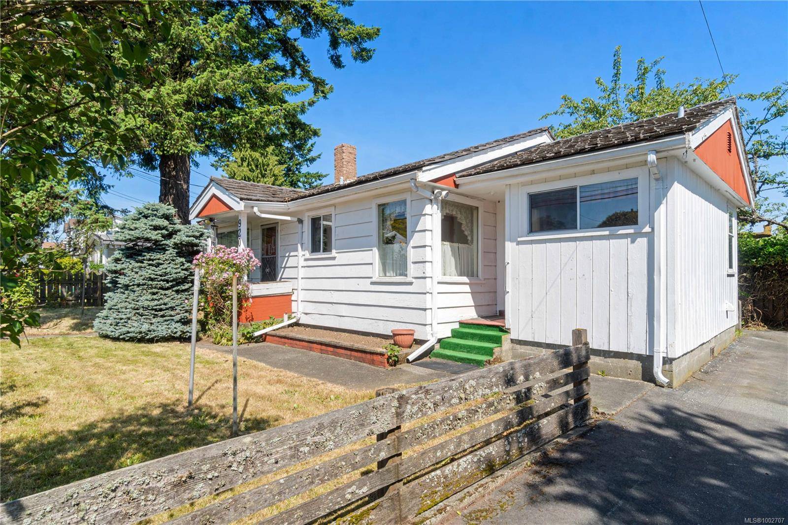 Nanaimo, BC V9S 1W8,920 St. George St