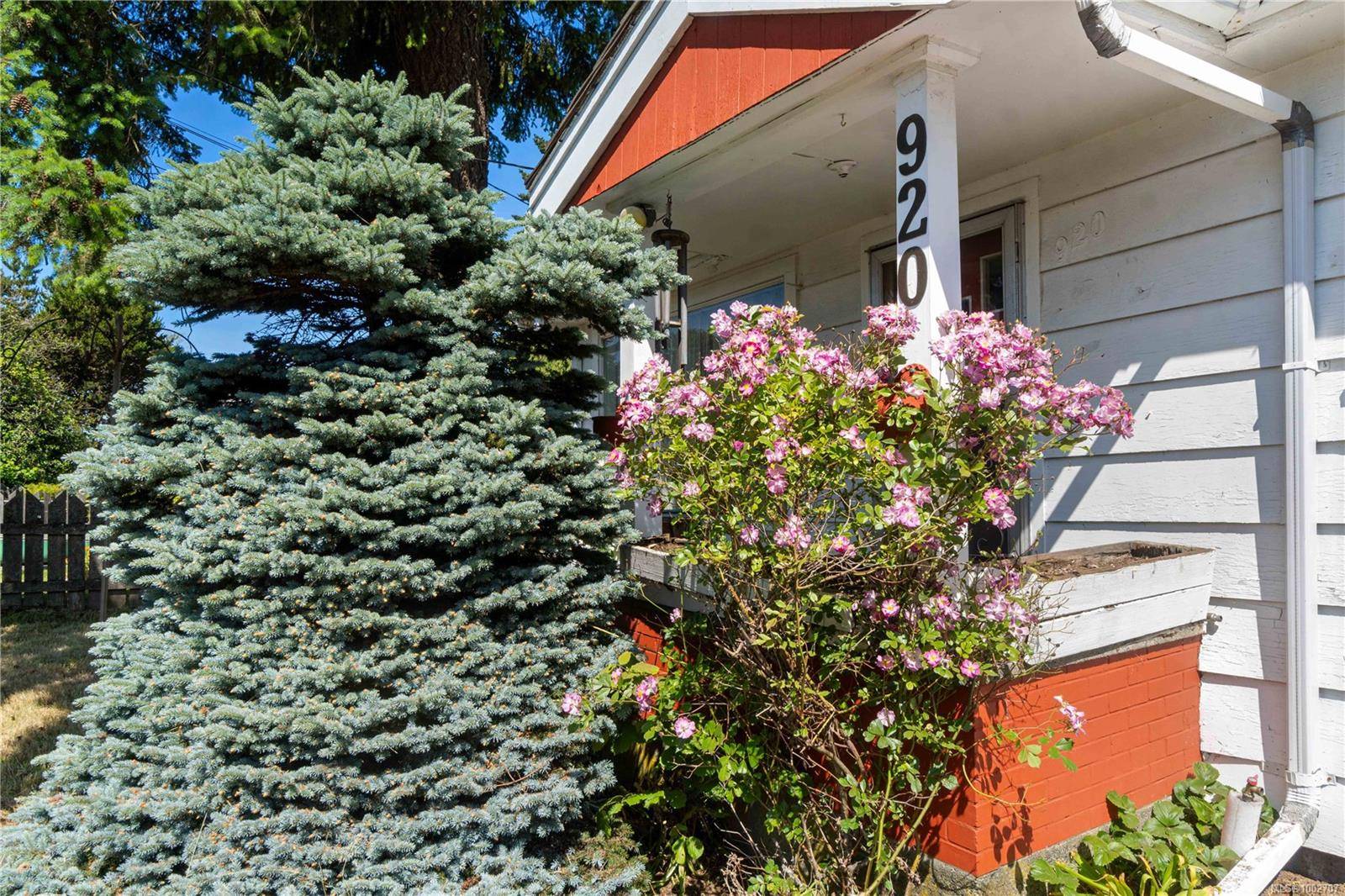 Nanaimo, BC V9S 1W8,920 St. George St