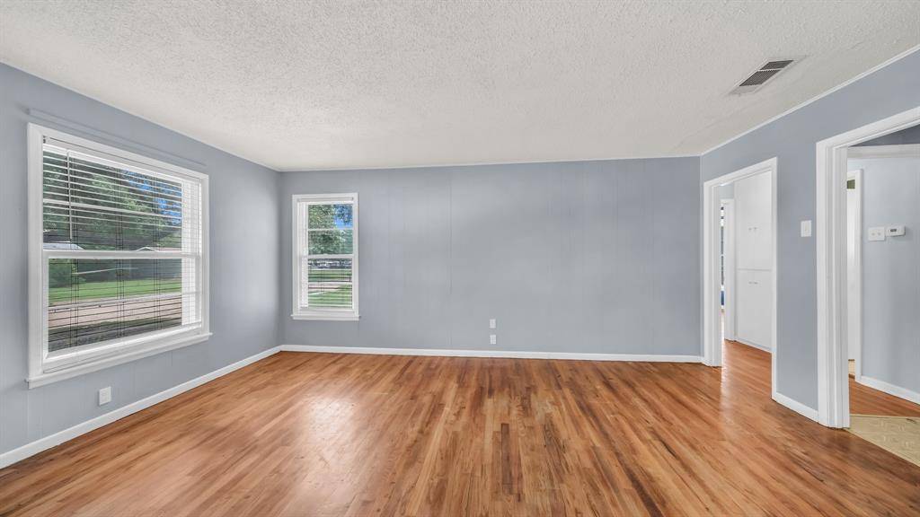 Crowley, TX 76036,316 E Mustang Street