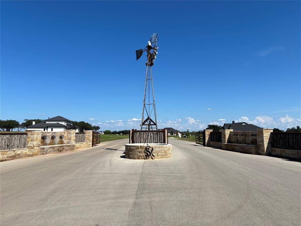 Weatherford, TX 76087,121 Dan Russell Bend