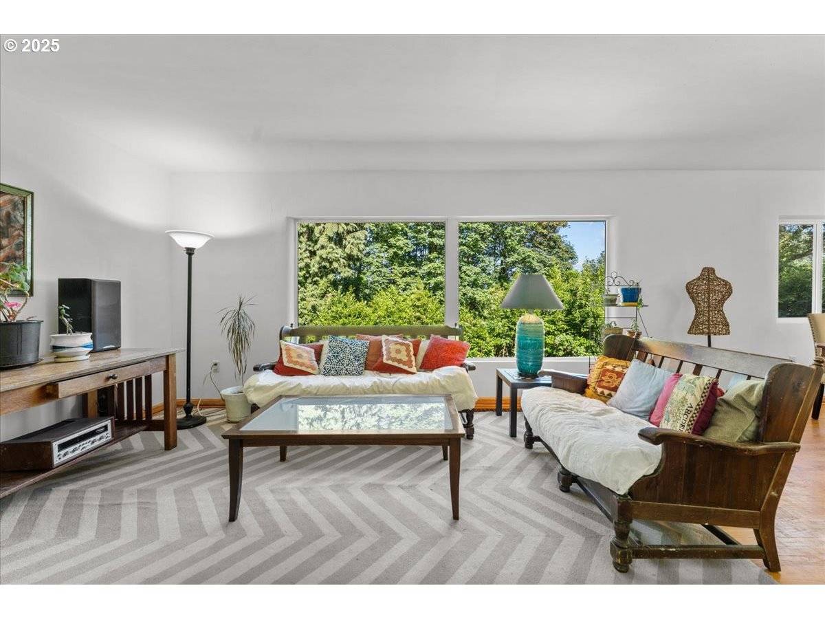 Portland, OR 97219,6930 SW BRIER PL