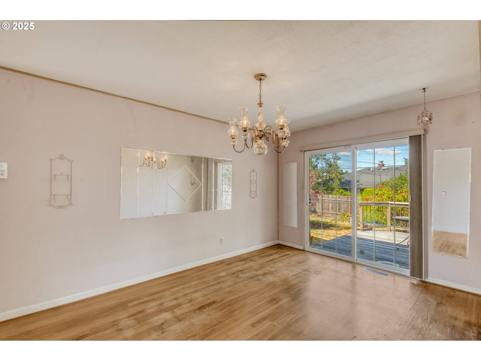 Milwaukie, OR 97222,9751 SE 49TH AVE