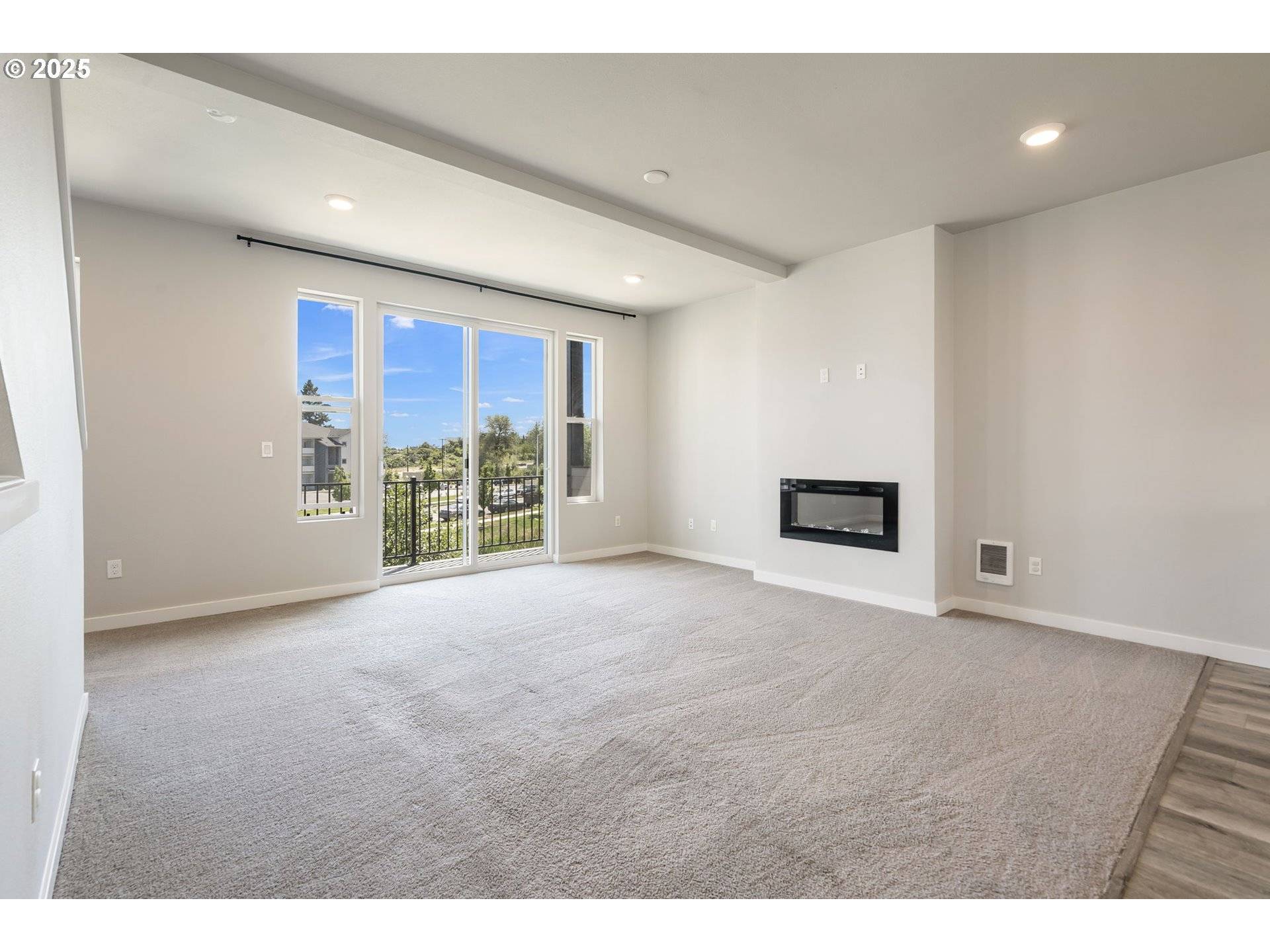 Newberg, OR 97132,4372 E HAZELAIR LN