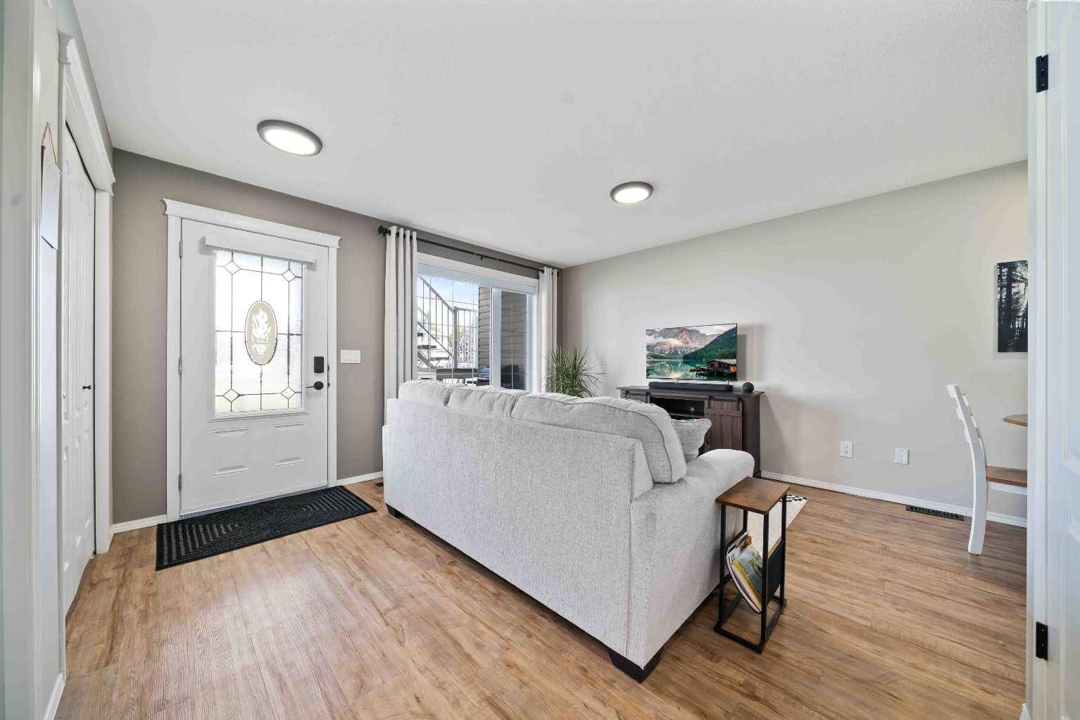 Medicine Hat, AB T1C0A8,6 Northlands LN NE