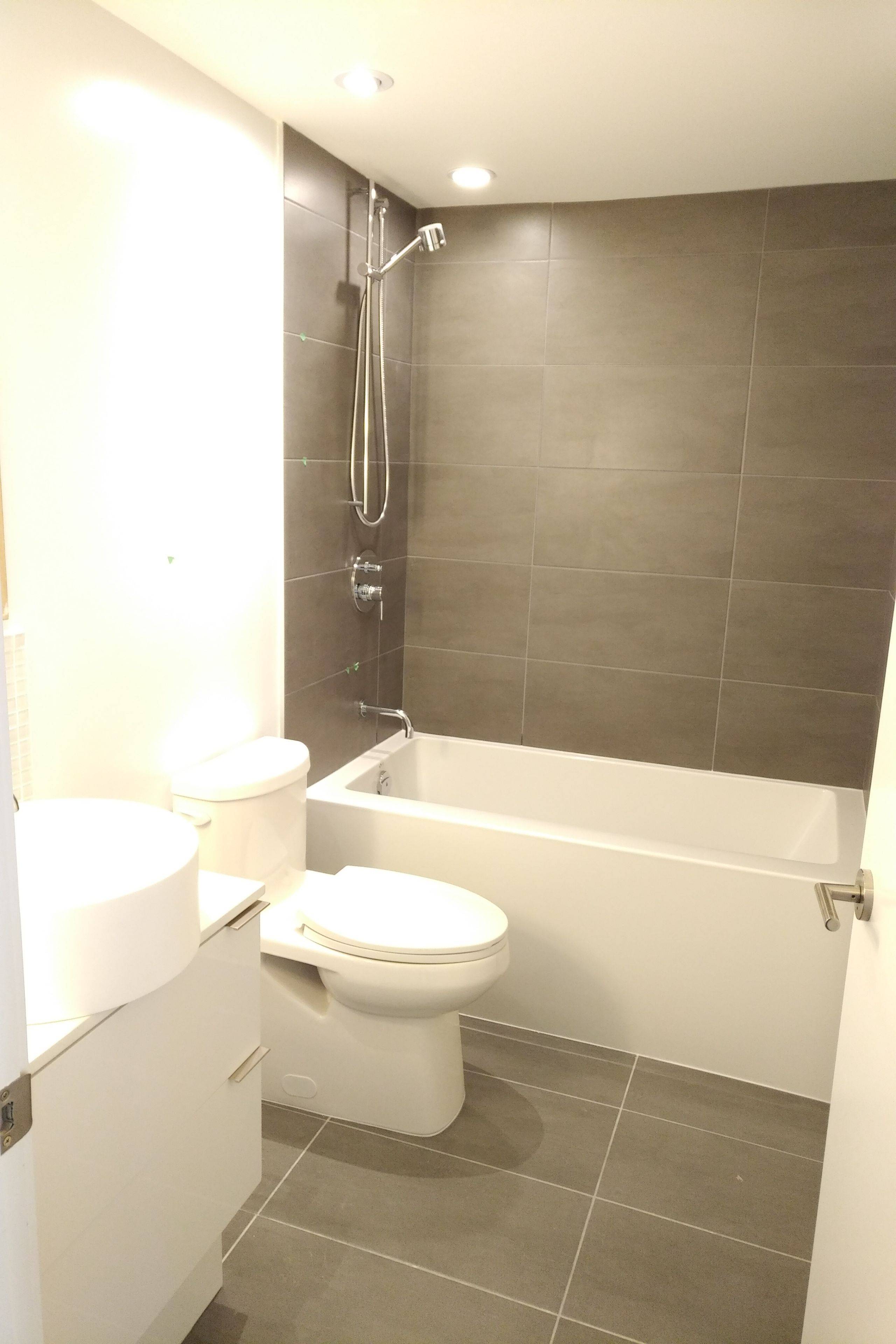 Toronto C10, ON M4P 1R4,185 Roehampton AVE #302