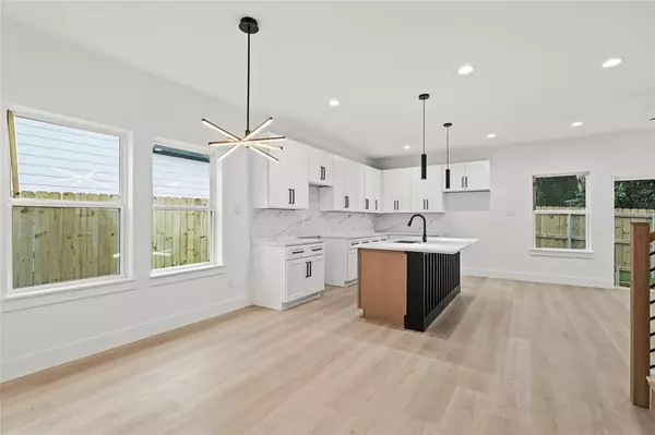Dallas, TX 75210,4523 Wahoo Street