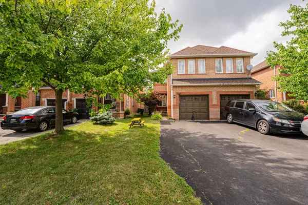 Mississauga, ON L5N 7P8,7210 Waldorf WAY