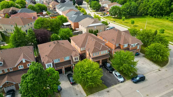 Mississauga, ON L5N 7P8,7210 Waldorf WAY