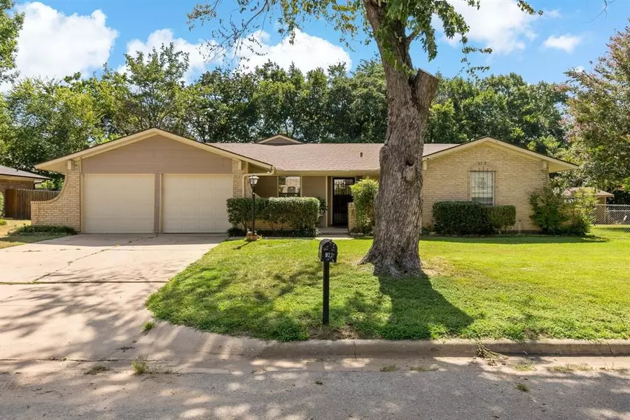 922 S Hyde Park Avenue, Denison, TX 75020