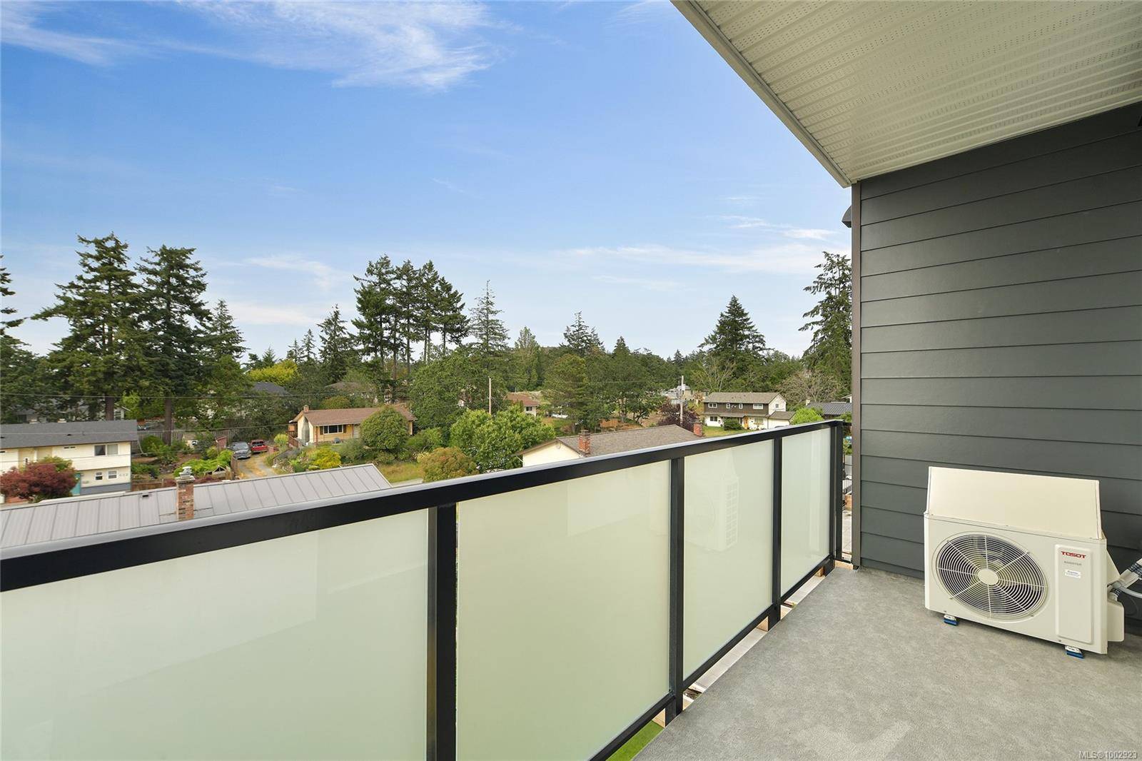 Langford, BC V9B 3R8,2629 Millstream Rd #409