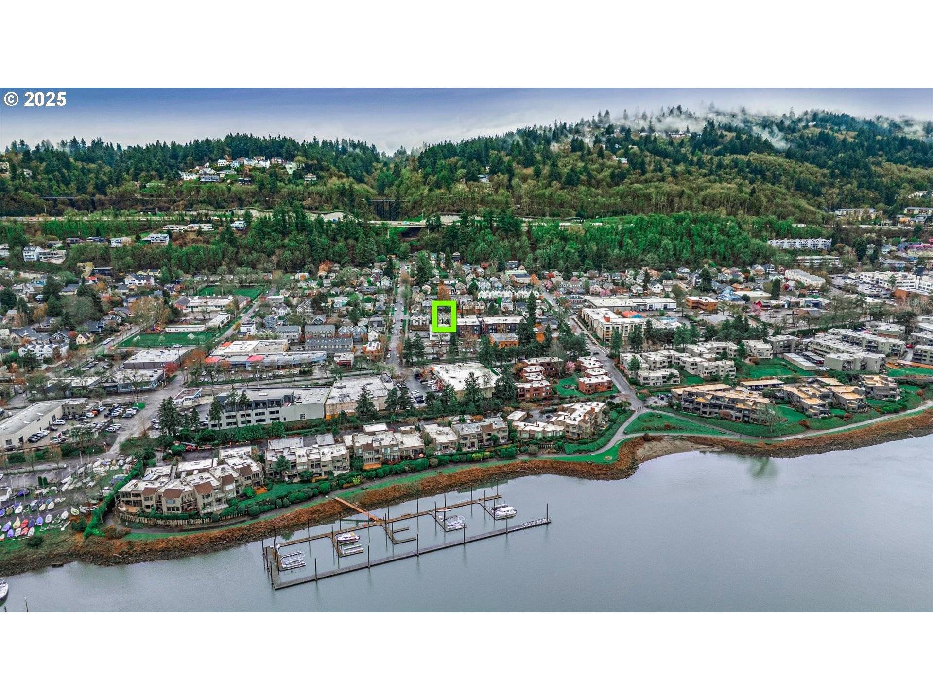 Portland, OR 97239,5951 S HOOD AVE