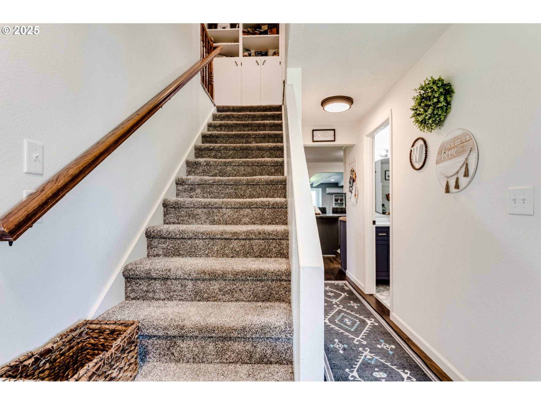 Springfield, OR 97477,2172 FIRESIDE CT