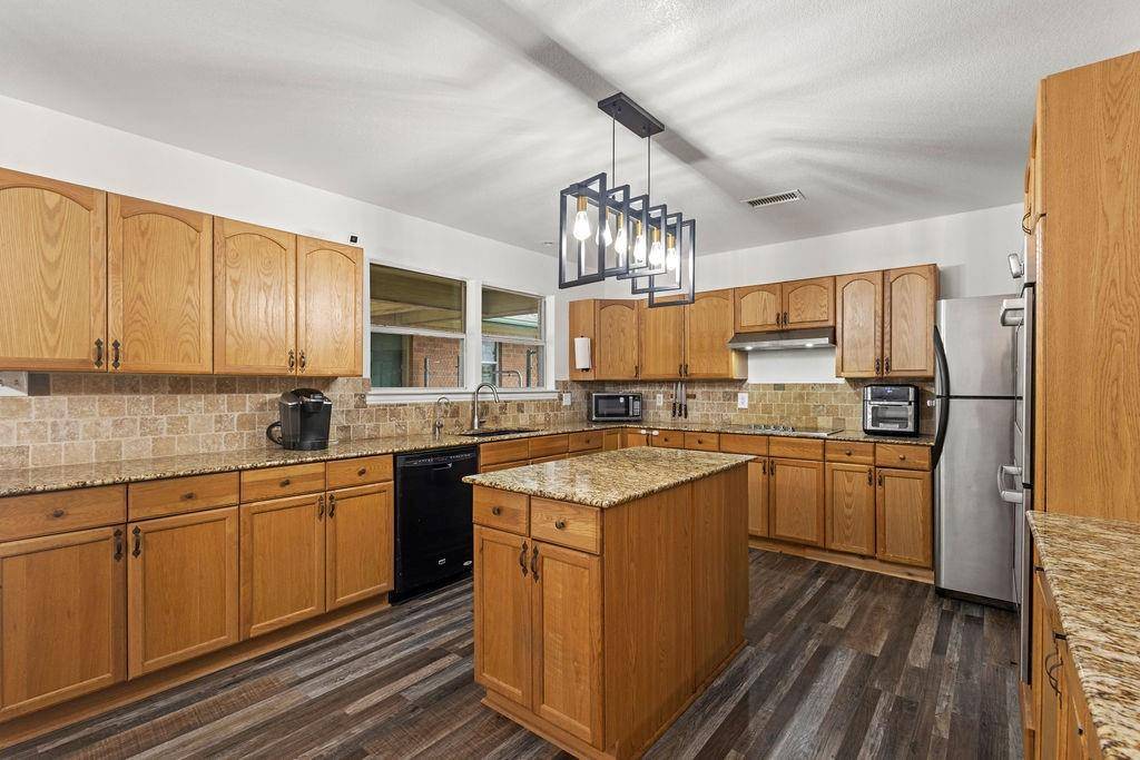 Mclendon Chisholm, TX 75032,1623 S State Highway 205