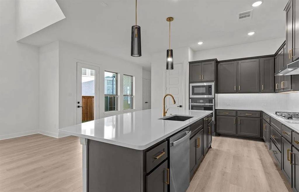 Fort Worth, TX 76008,13824 Wembley Bend Way
