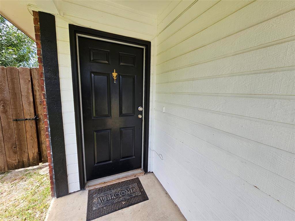 Desoto, TX 75115,452 Chestnut Lane