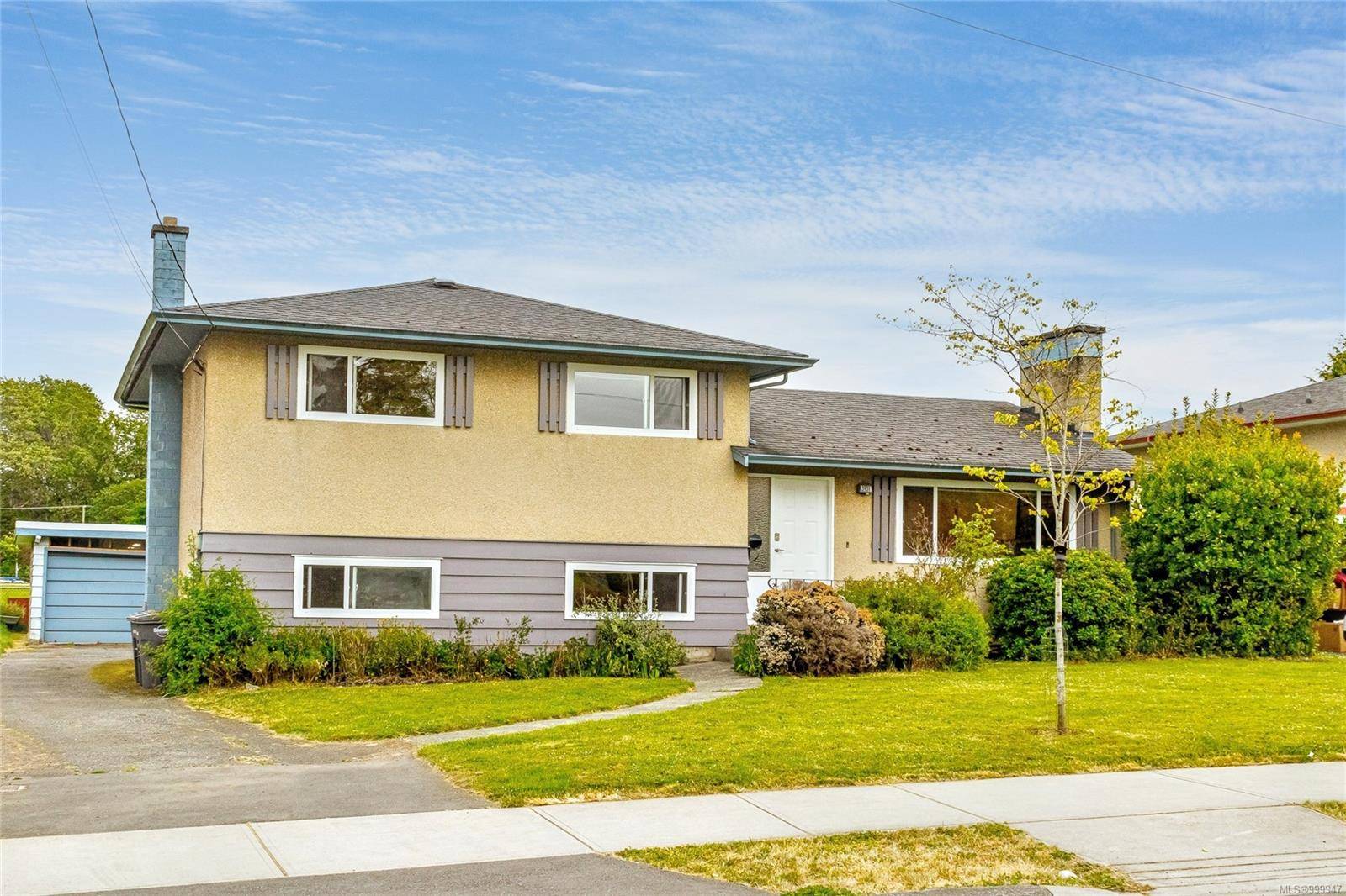 Saanich, BC V8P 4W1,3931 Ansell Rd