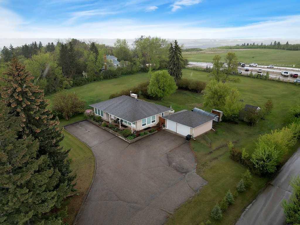 Lacombe, AB T4L0H8,6010 50 AVE