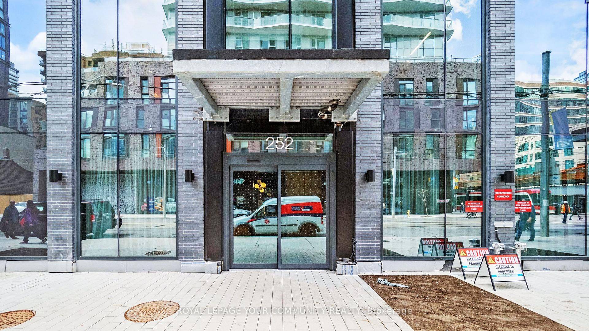 Toronto C08, ON M5B 0E6,252 Church ST #3812