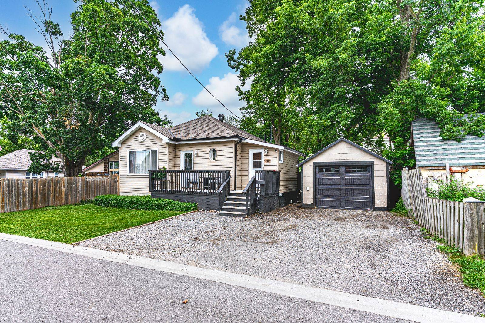 142 Dufferin ST, Orillia, ON L3V 5T2