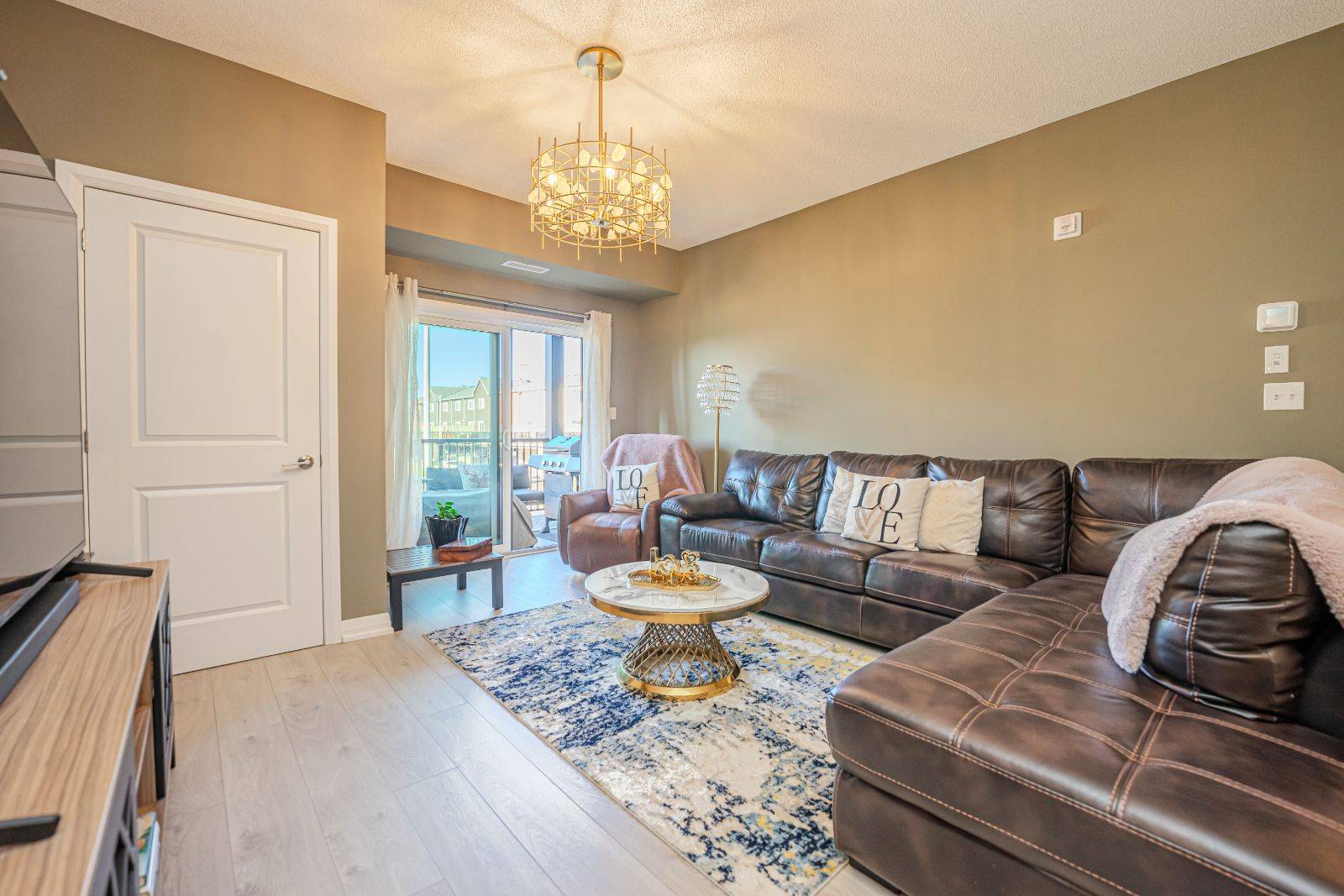 Barrie, ON L9J 0J6,54 Koda ST #112