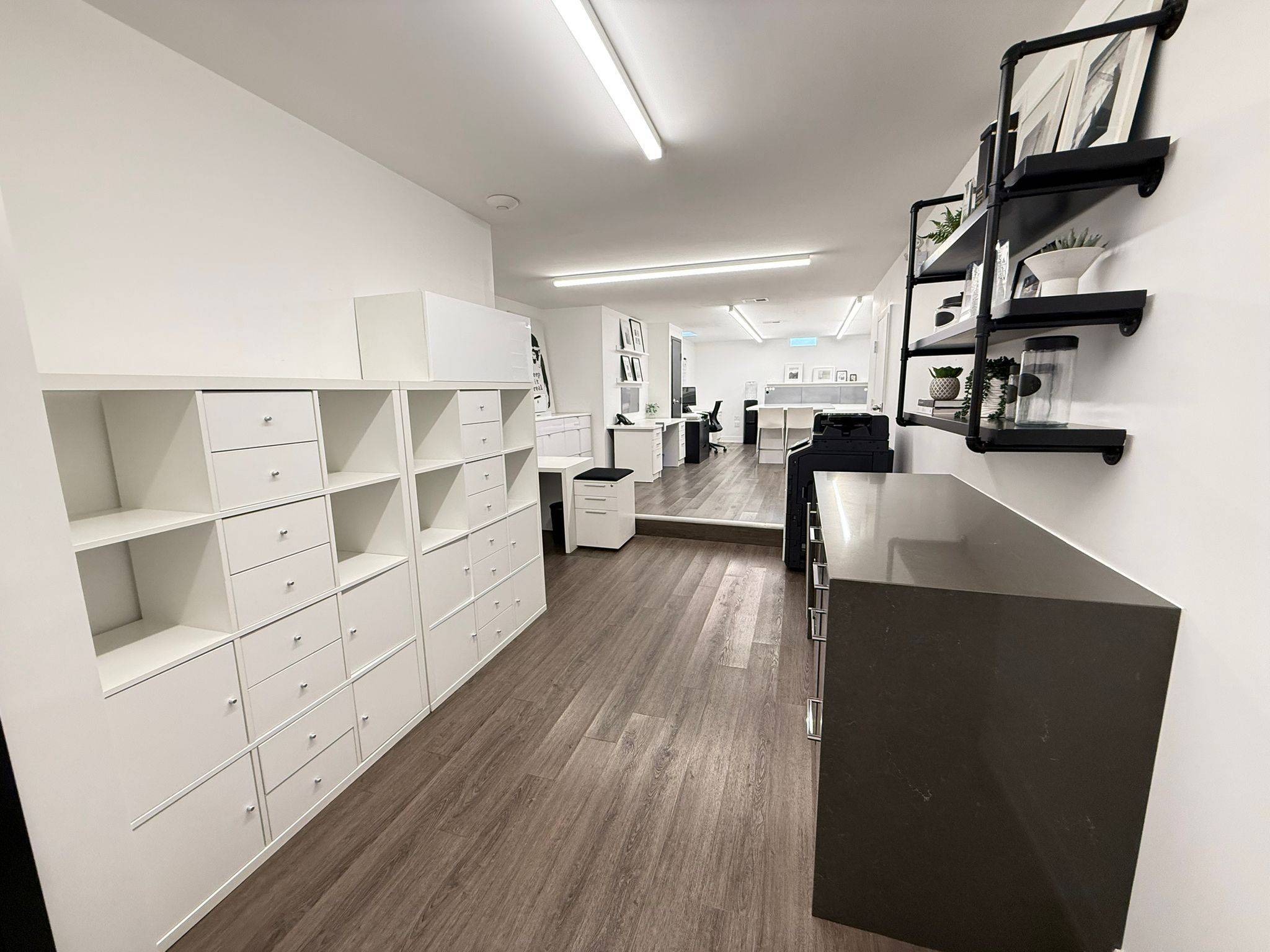 Mississauga, ON L5E 1E8,1149 Lakeshore RD E #L1